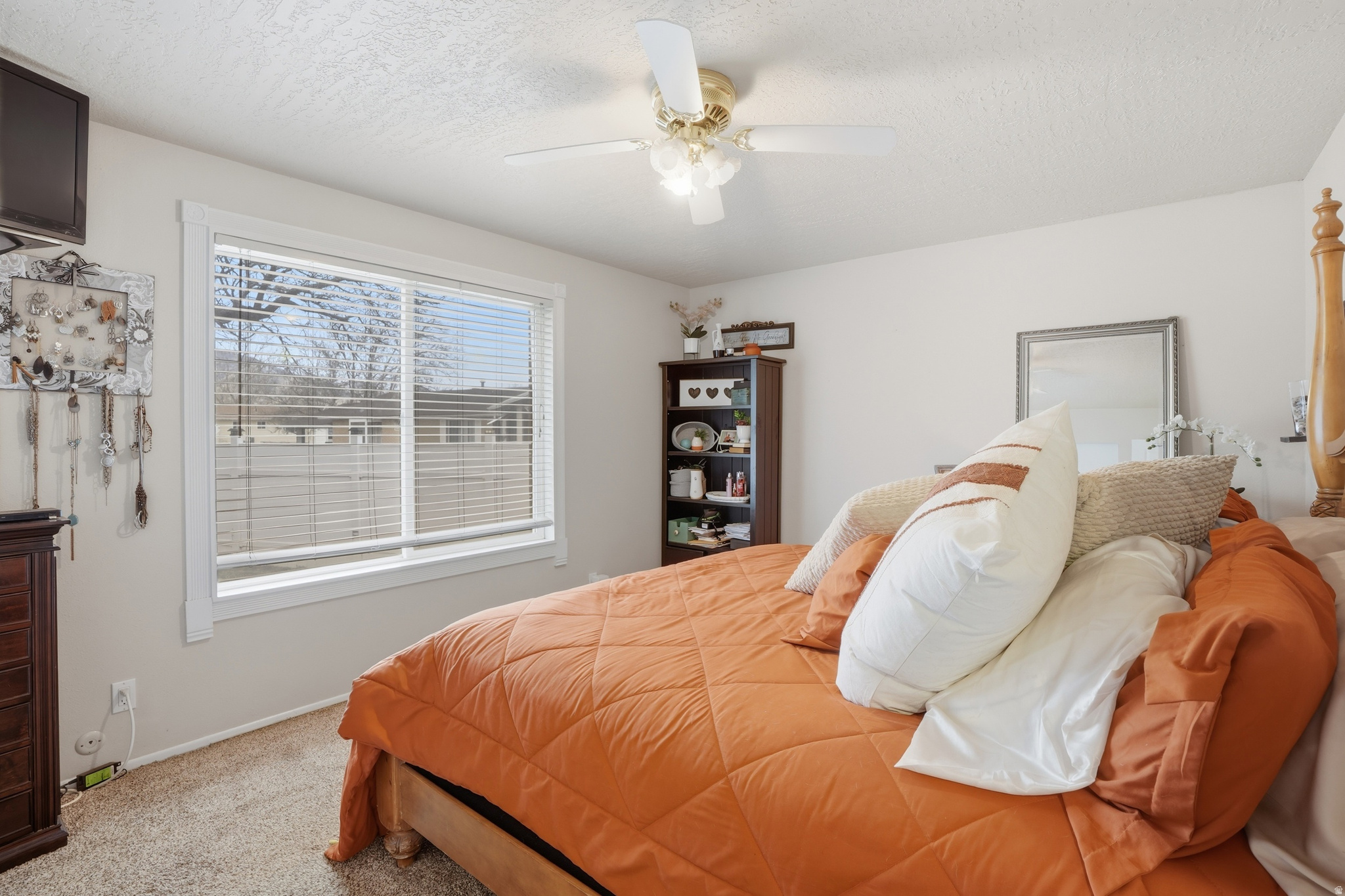 CANYON WEST - Residential