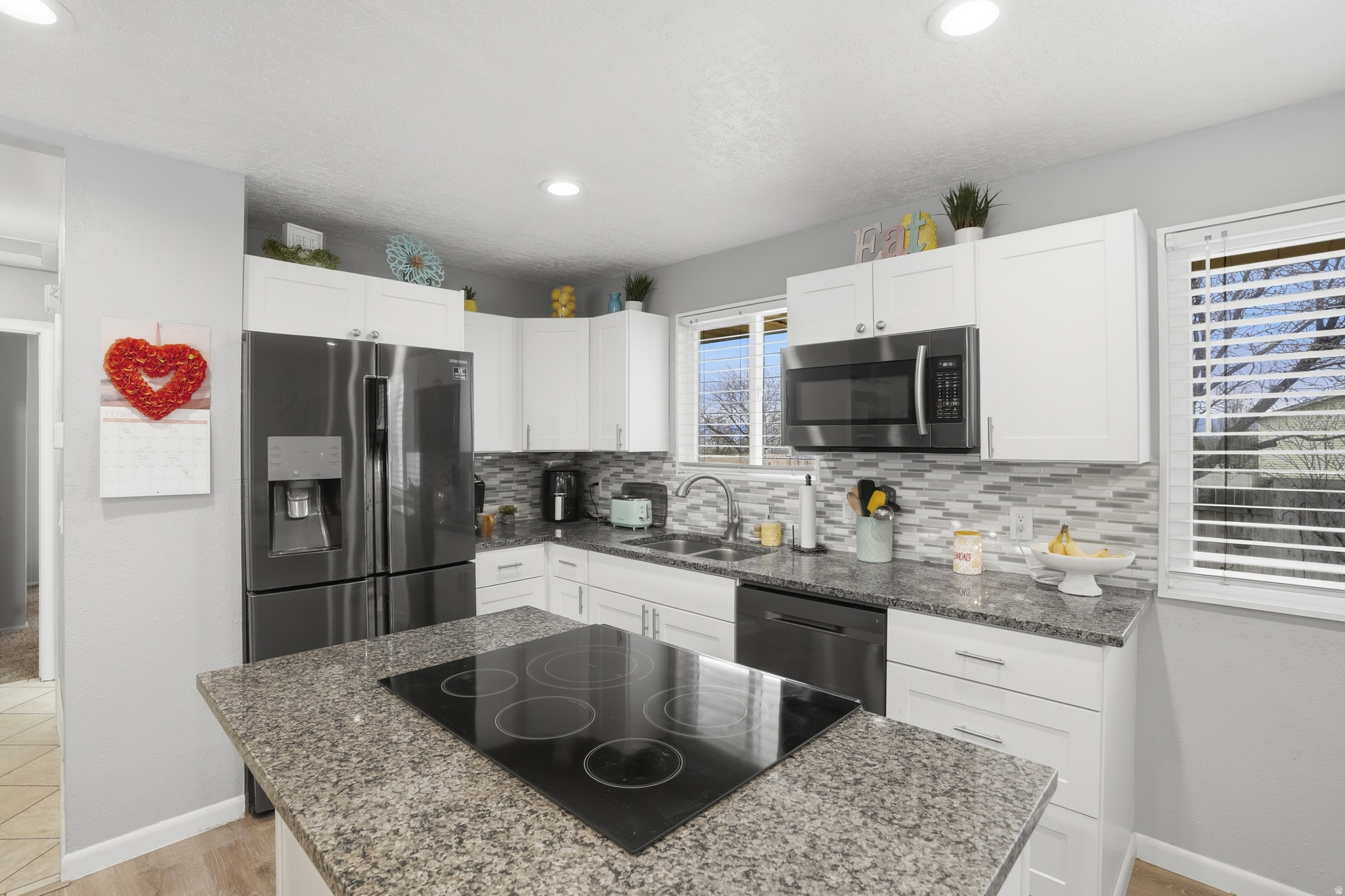 CANYON WEST - Residential