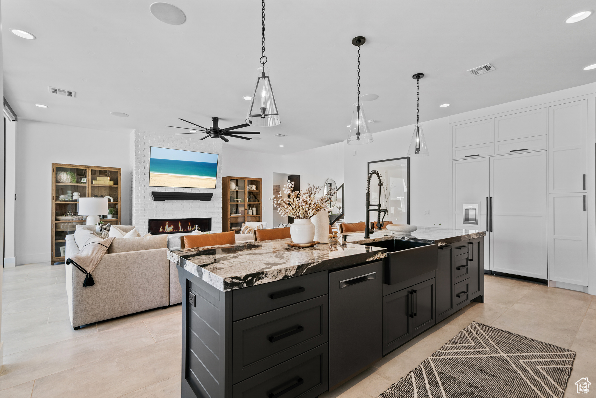 HAWKEYE POINTE SUBDI - Residential