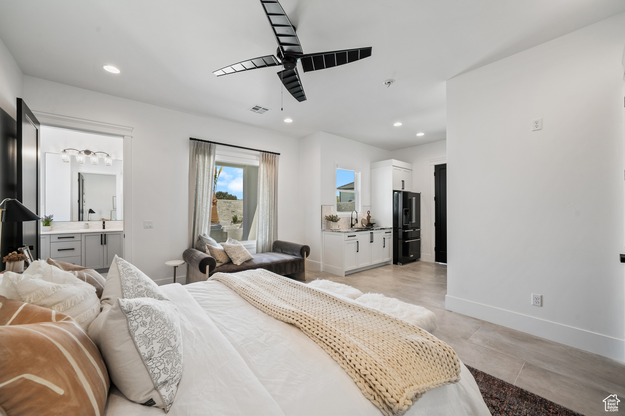 HAWKEYE POINTE SUBDI - Residential