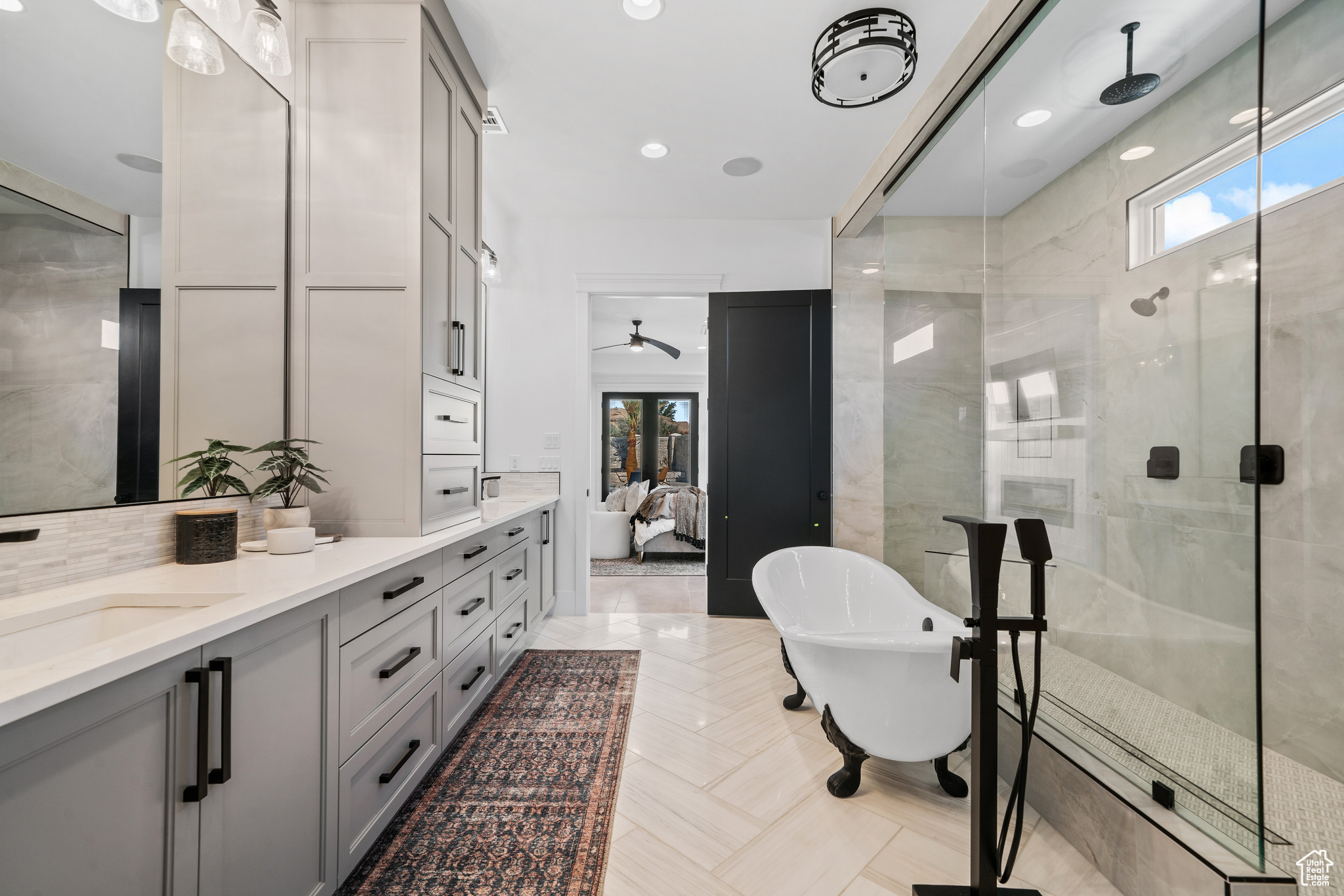 HAWKEYE POINTE SUBDI - Residential