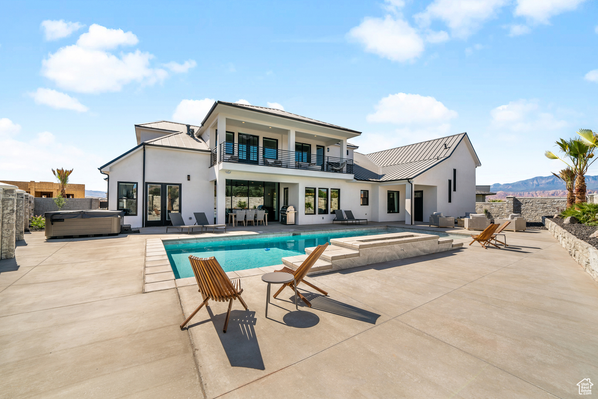 HAWKEYE POINTE SUBDI - Residential