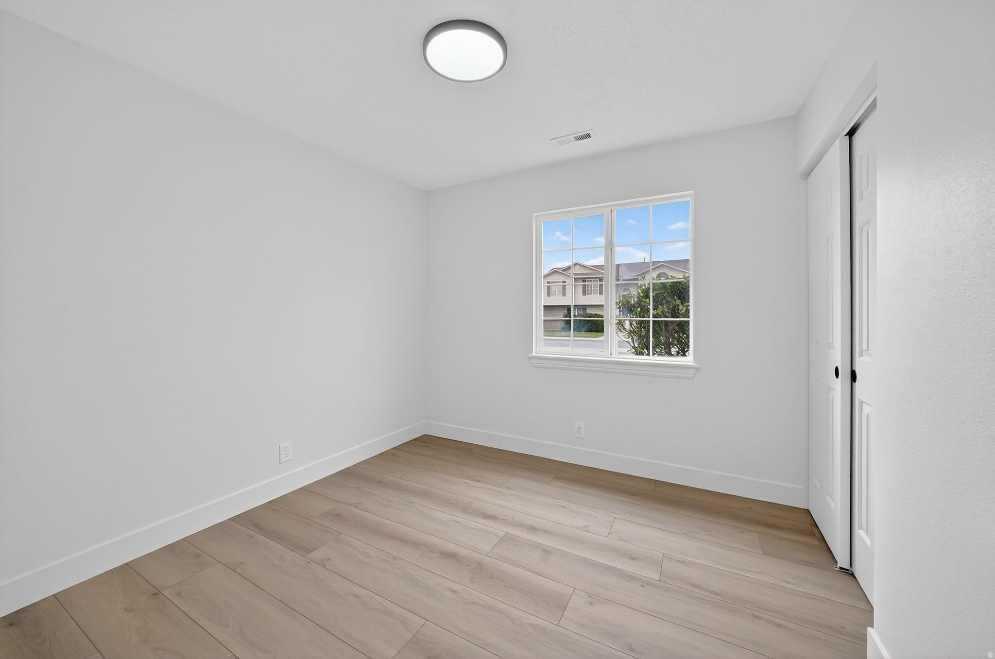 STONEGATE - Residential