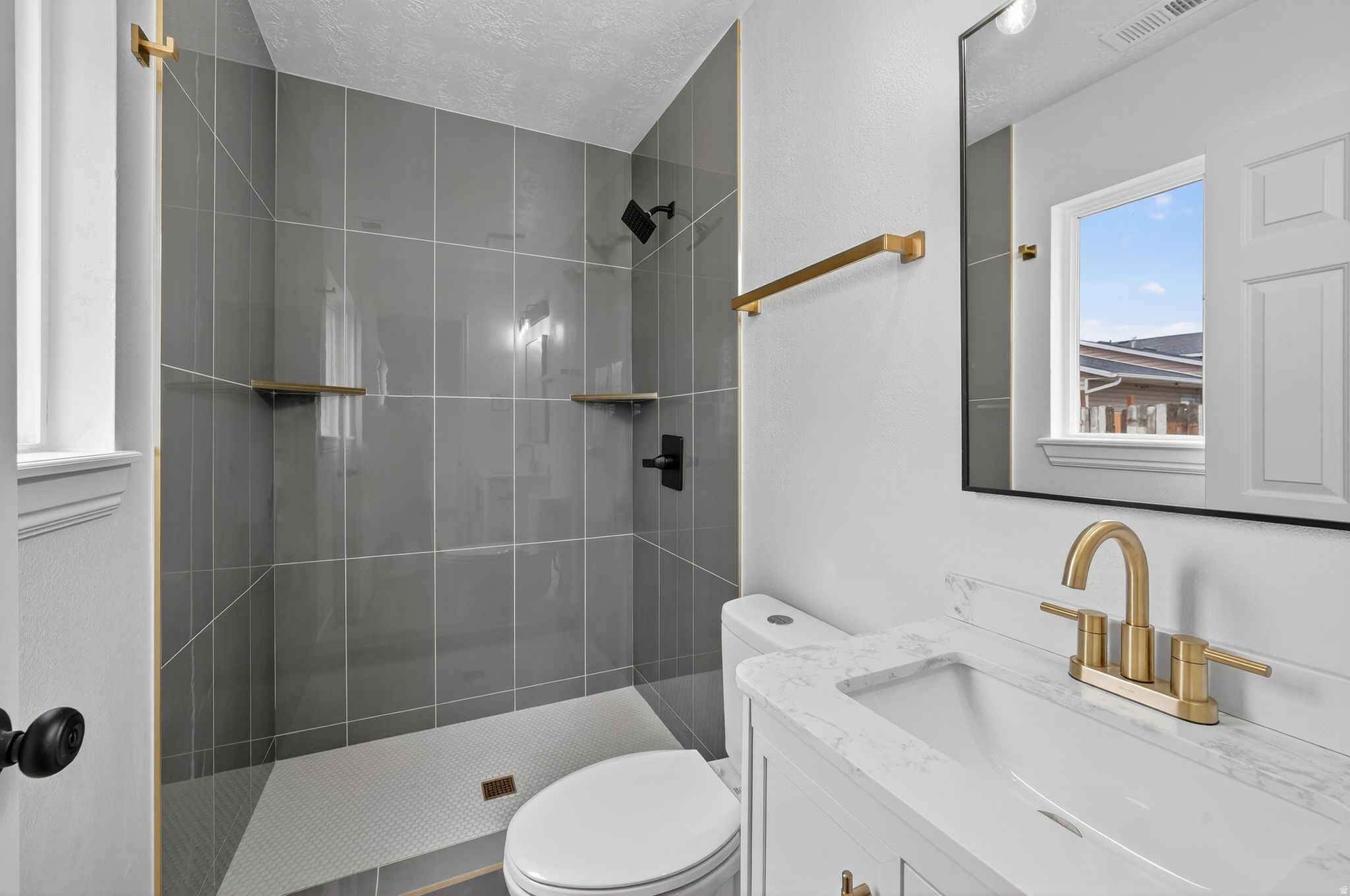 STONEGATE - Residential