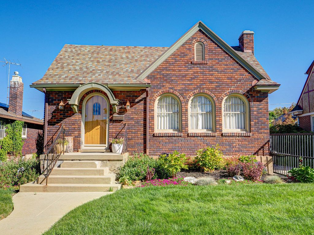 Photo of 1665 E HARVARD AVE, Salt Lake City, UT 84105 (MLS # 2138884)