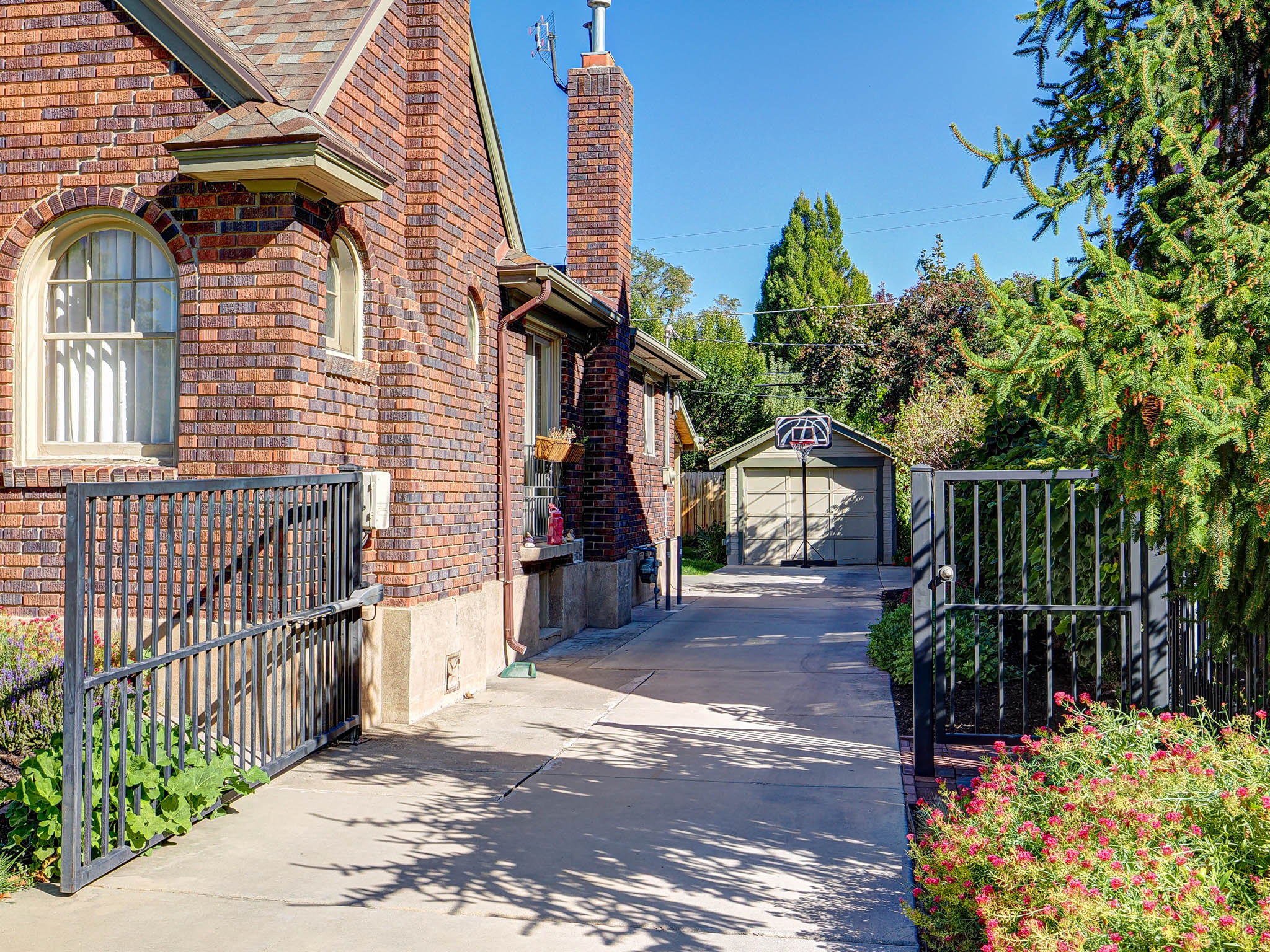 UPPER HARVARD - Residential