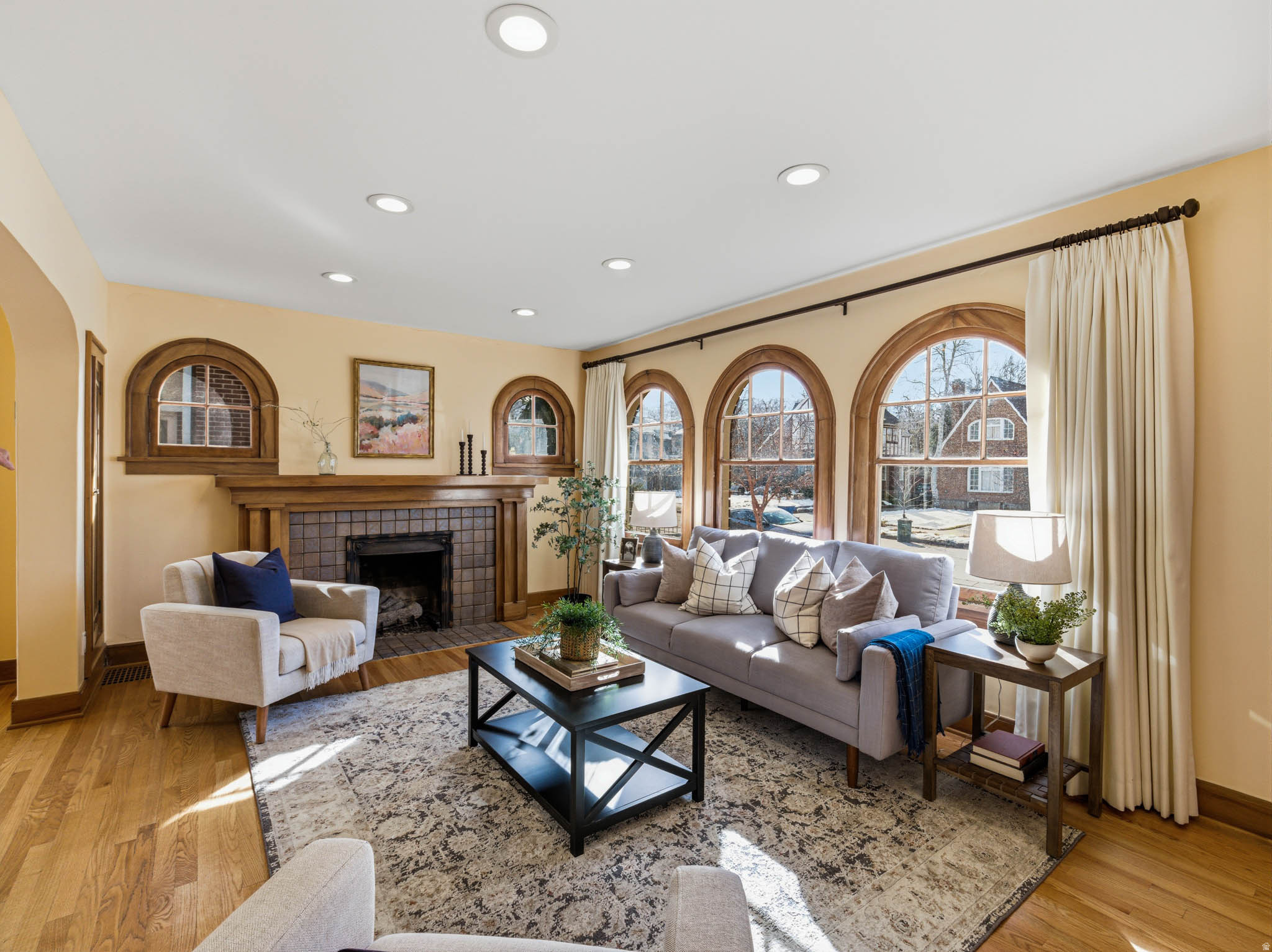 UPPER HARVARD - Residential