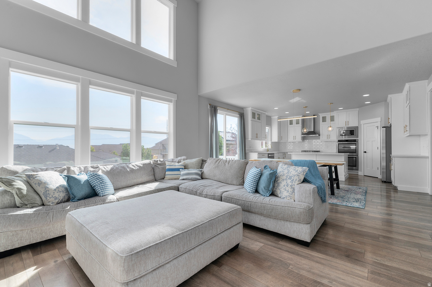 JACOBS RANCH - Residential