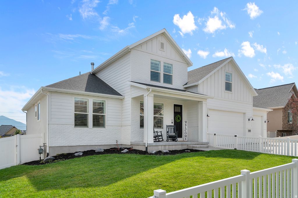 Photo of 2238 S WESTERN DR, Saratoga Springs, UT 84045 (MLS # 2145981)