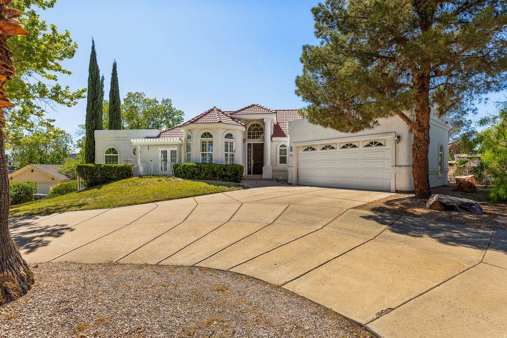 Photo of 389 N MAIN ST, Saint George, UT 84770 (MLS # 2151598)