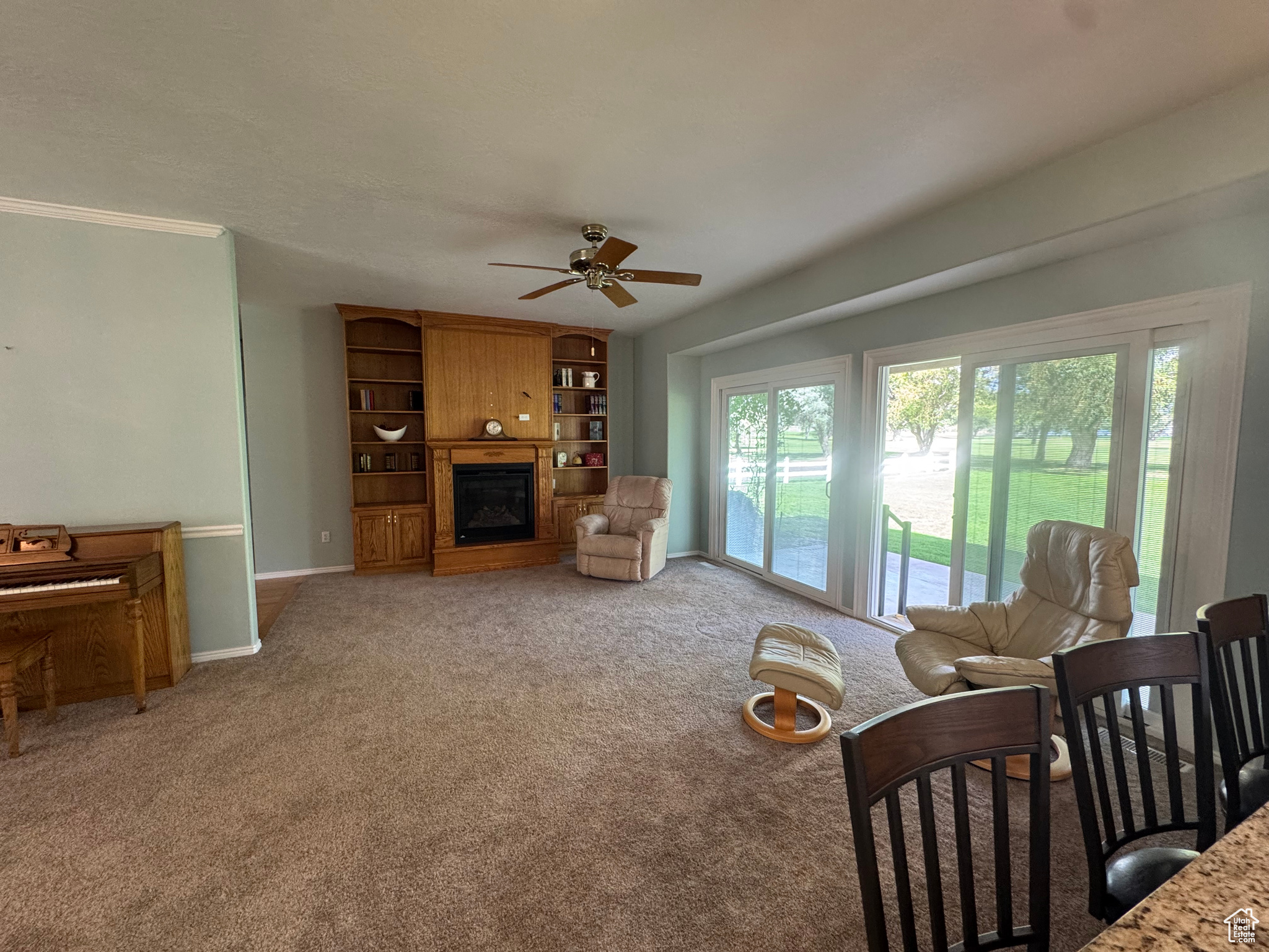 COUNTRY CLUB ESTATES - Residential