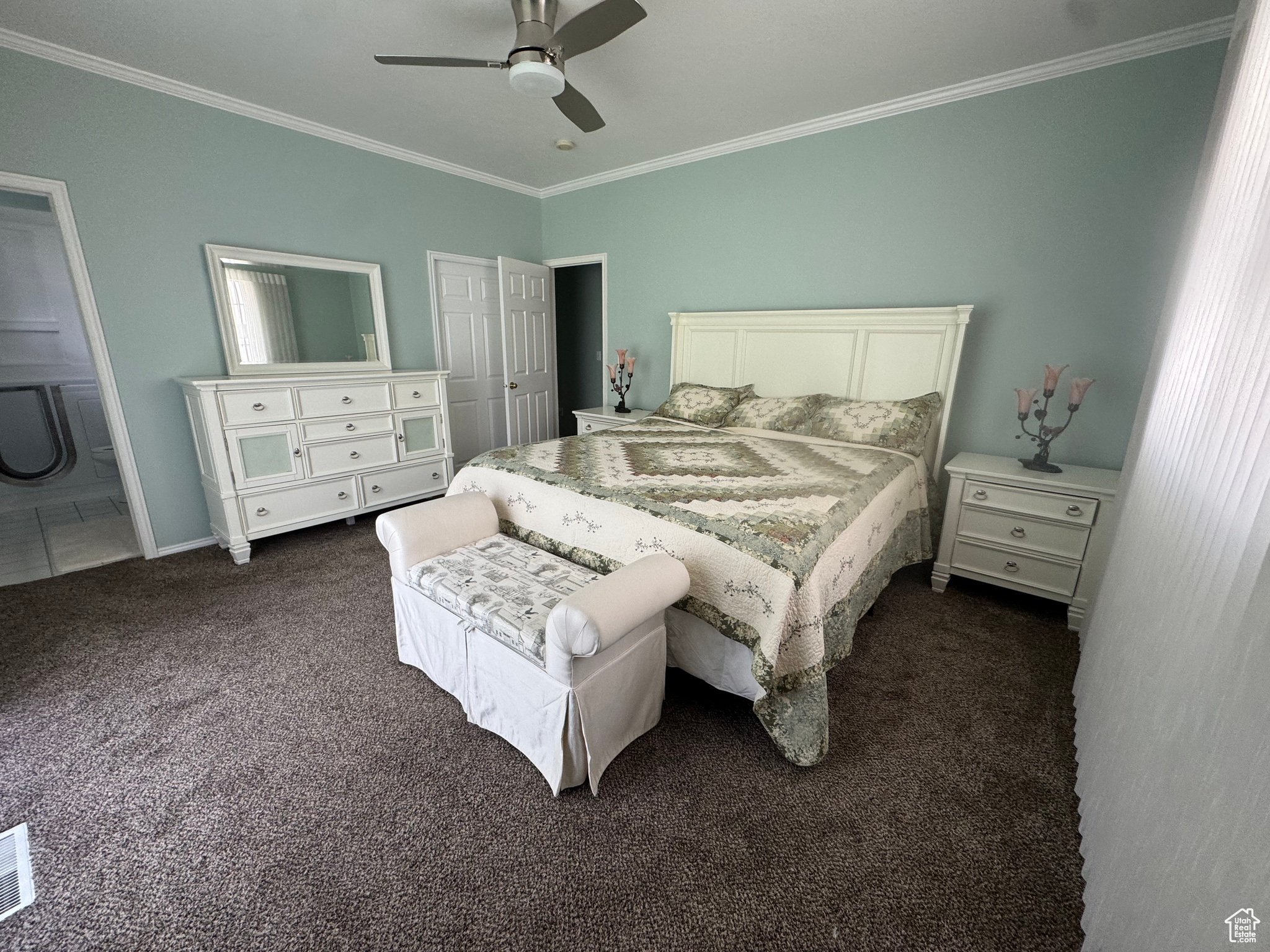 COUNTRY CLUB ESTATES - Residential