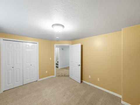 Tiny photo for 572 E 2250 N, North Ogden, UT 84414 (MLS # 2140834)