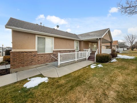 Tiny photo for 572 E 2250 N, North Ogden, UT 84414 (MLS # 2140834)
