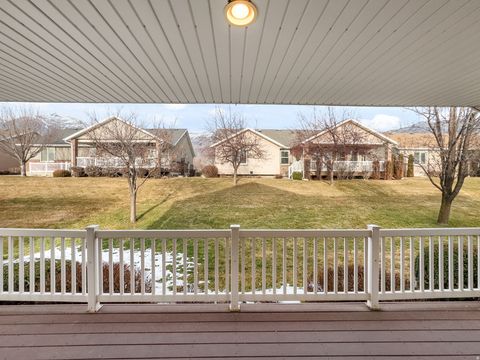 Tiny photo for 572 E 2250 N, North Ogden, UT 84414 (MLS # 2140834)
