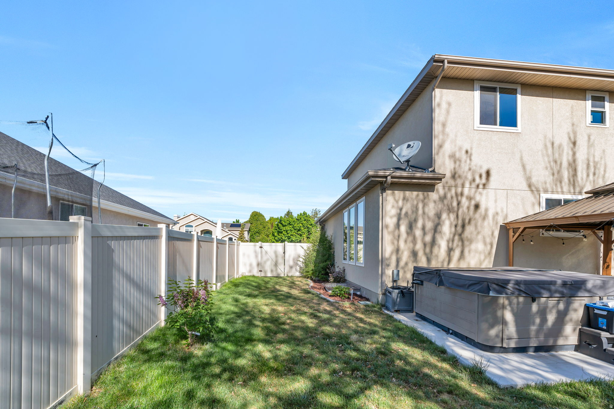 QUAIL HOLLOW - Residential