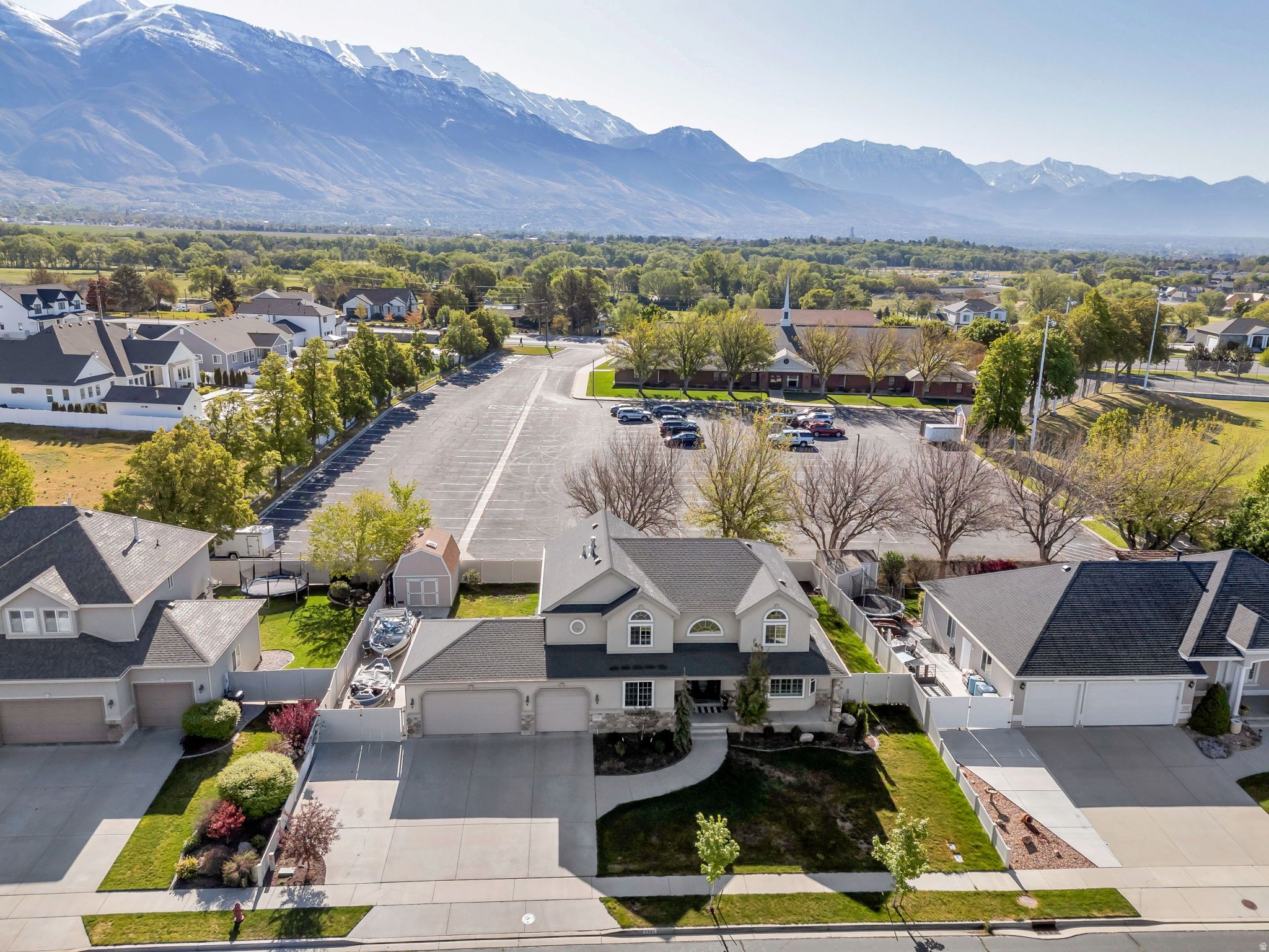 QUAIL HOLLOW - Residential