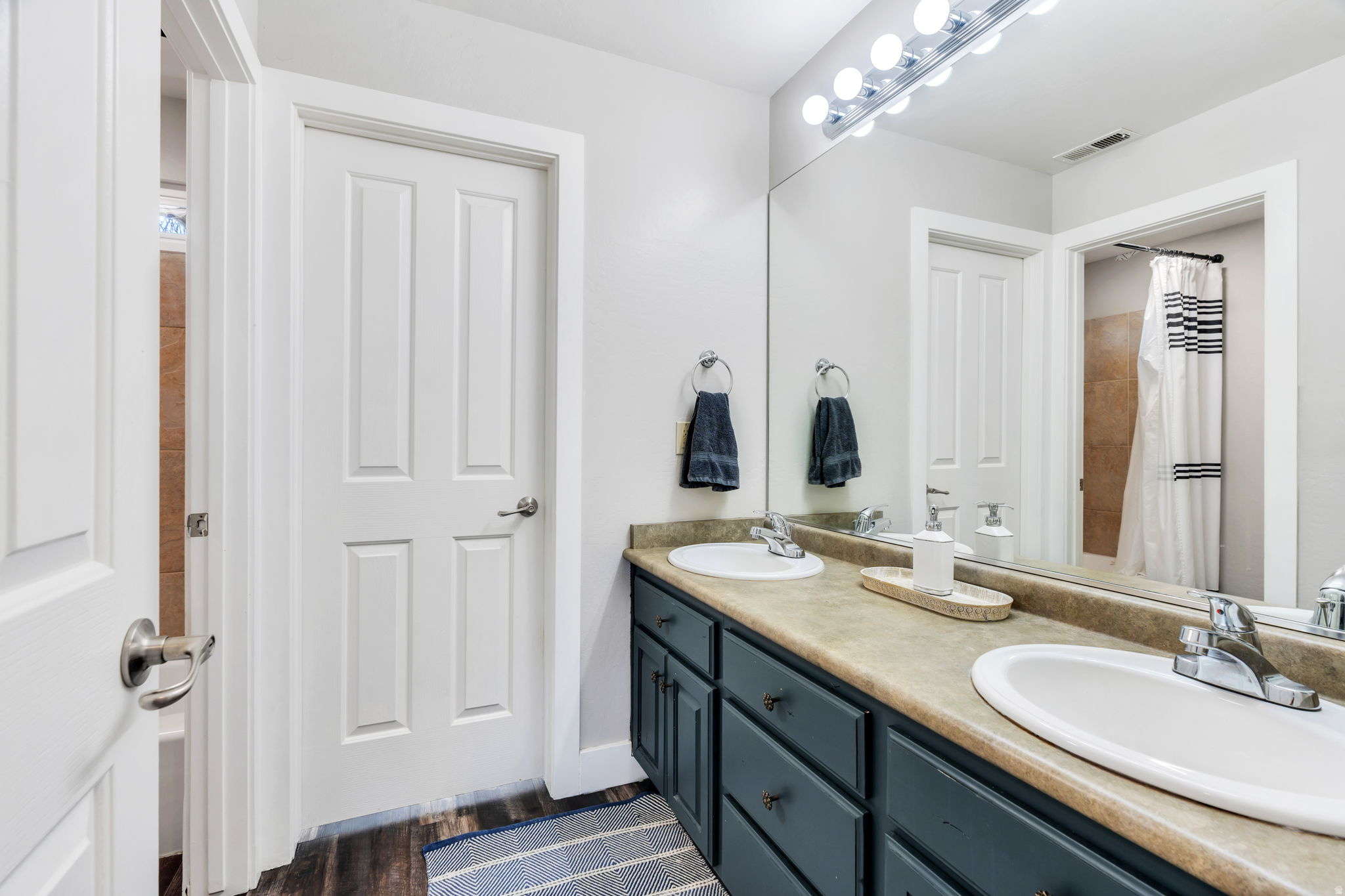 QUAIL HOLLOW - Residential