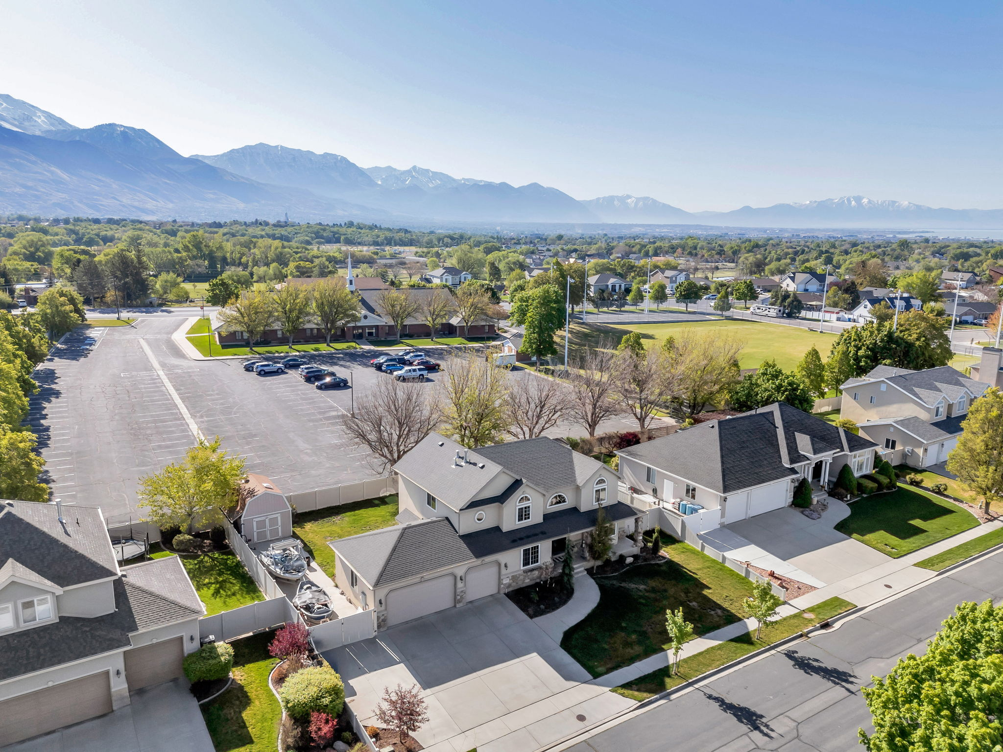 QUAIL HOLLOW - Residential