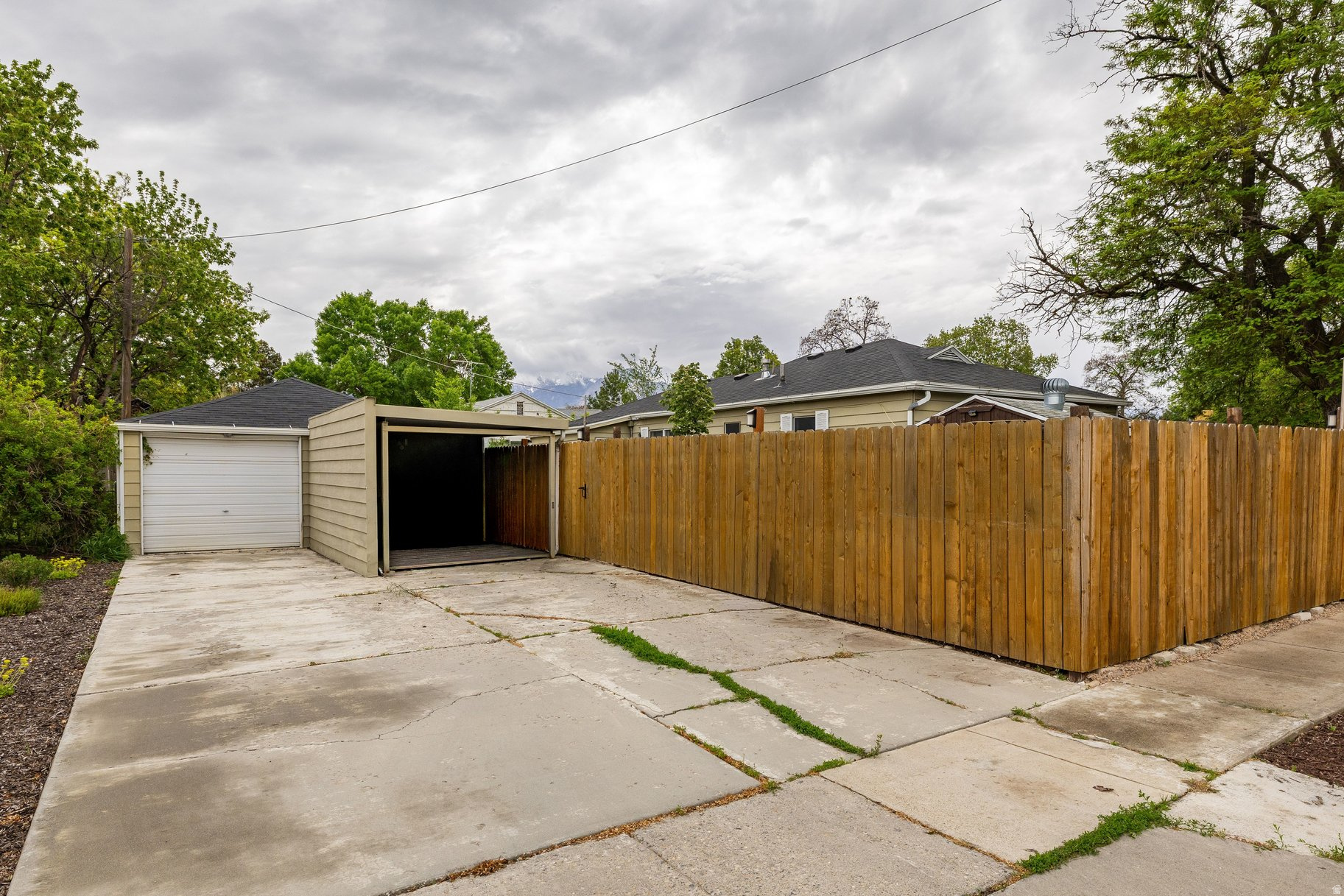 LOWER MILL CREEK - Residential