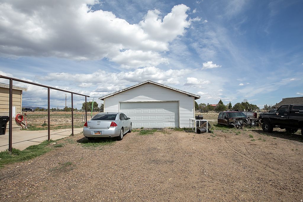 Photo of 11486 N 3650 W, Roosevelt, UT 84066 (MLS # 2149440)