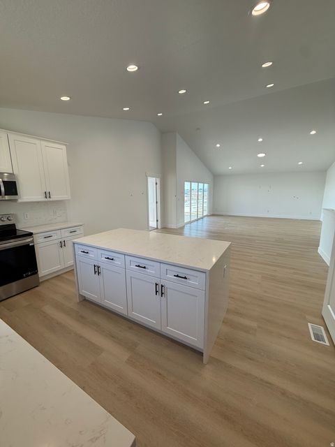 Tiny photo for 2317 E MARIGOLD DR #514, Eagle Mountain, UT 84005 (MLS # 2136294)