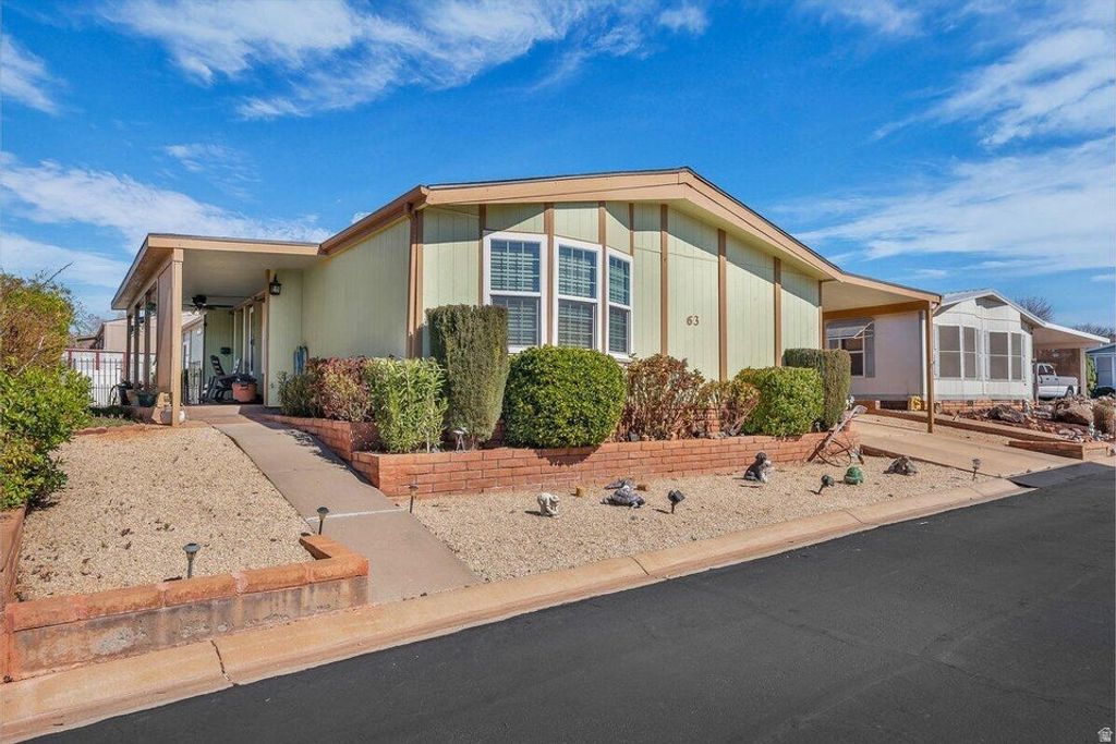 Photo of 1526 N DIXIE DOWNS RD #63, Saint George, UT 84770 (MLS # 2140673)