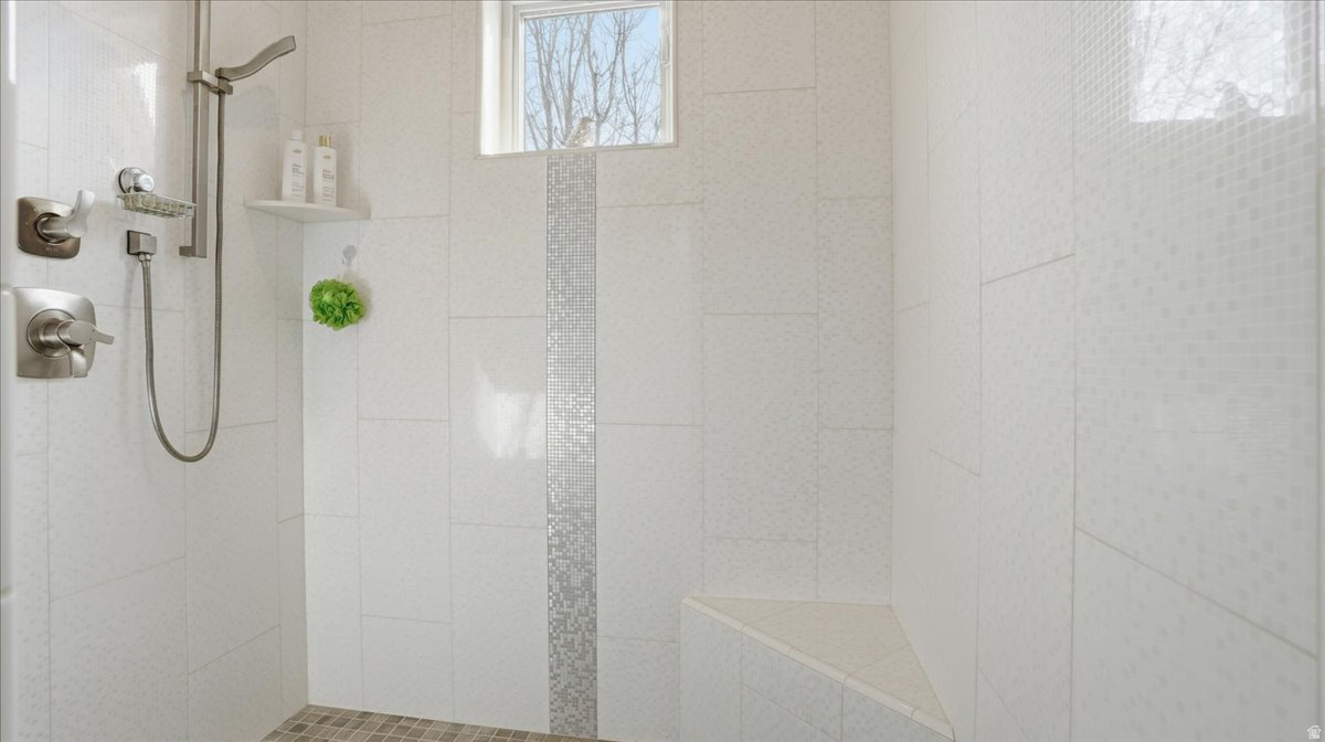 SUNFLOWER FARMS - Residential