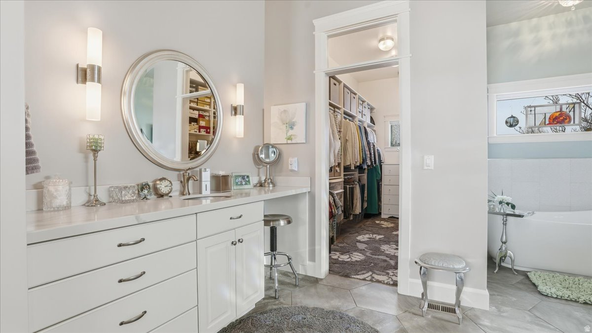 SUNFLOWER FARMS - Residential