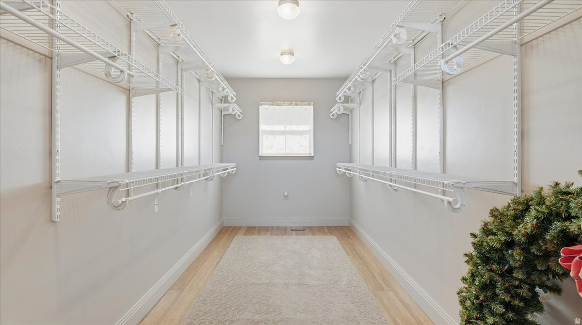 SUNFLOWER FARMS - Residential