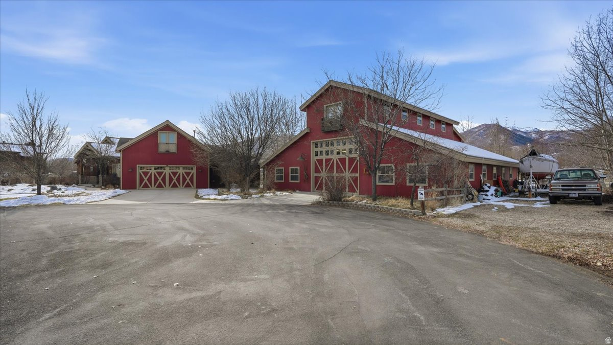 SUNFLOWER FARMS - Residential