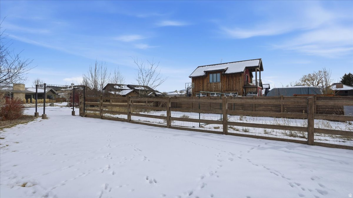 SUNFLOWER FARMS - Residential