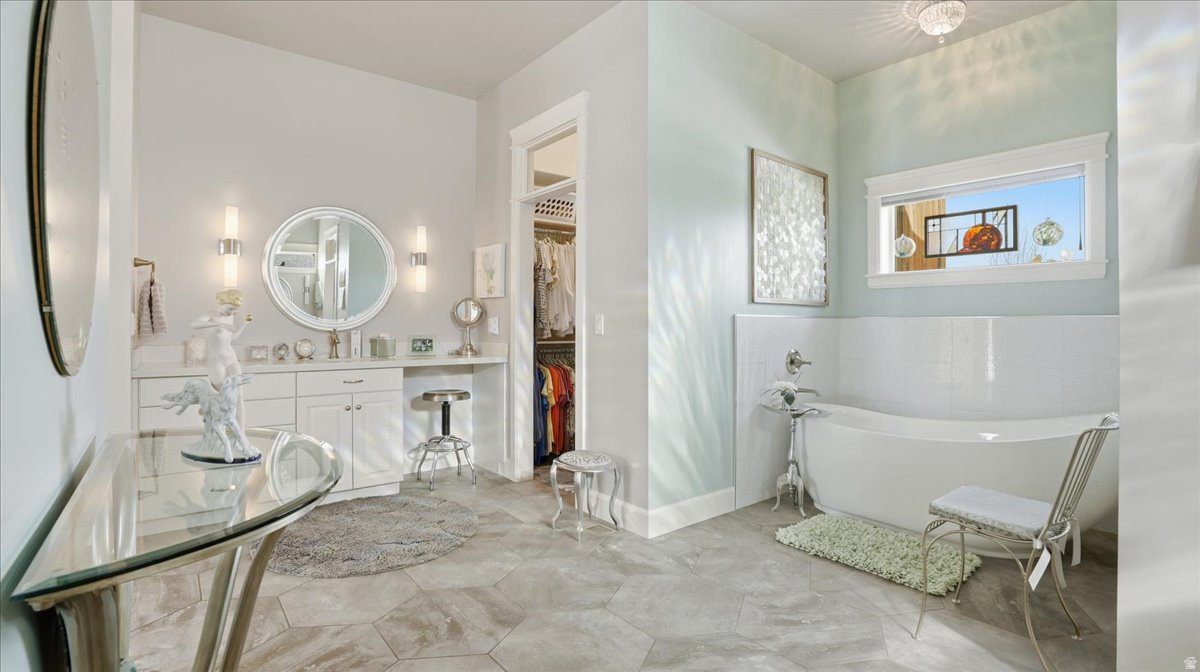 SUNFLOWER FARMS - Residential