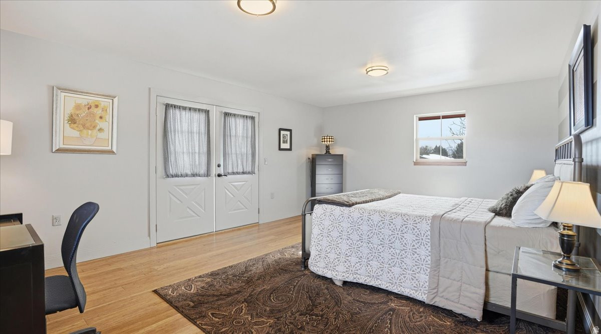 SUNFLOWER FARMS - Residential