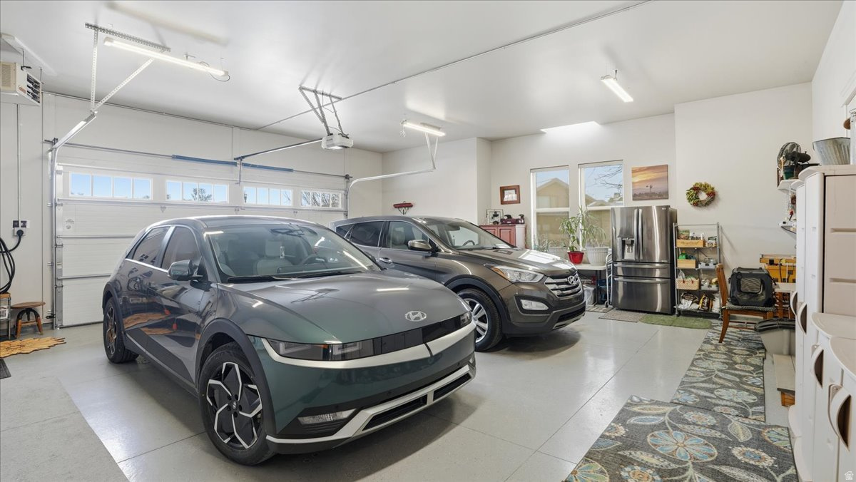 SUNFLOWER FARMS - Residential