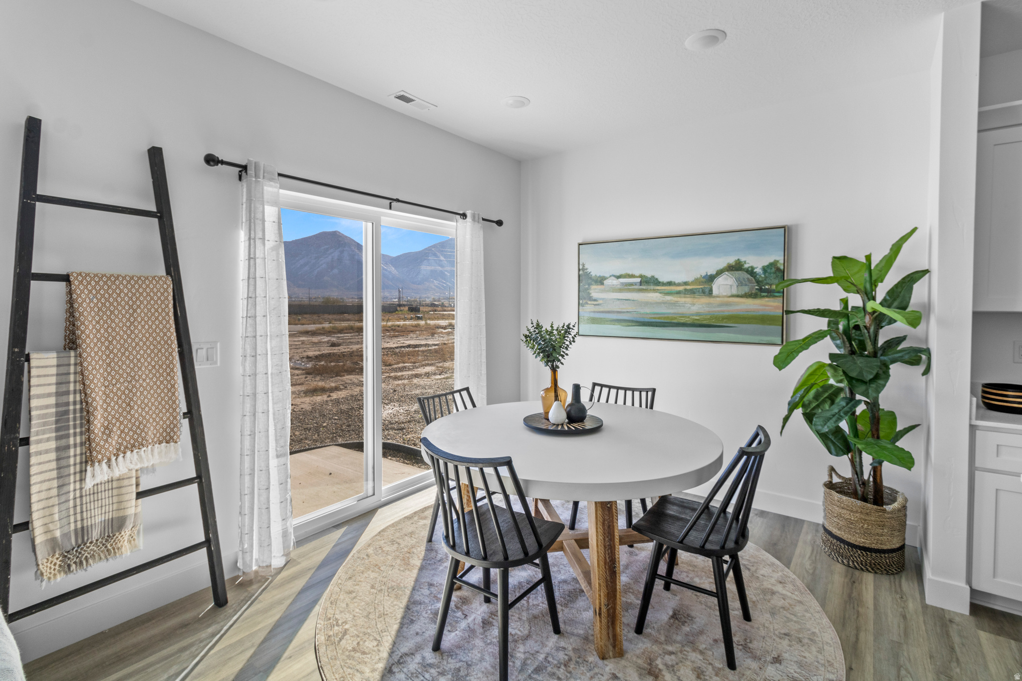 SUGAR CREEK TOWNHOMES - Residential