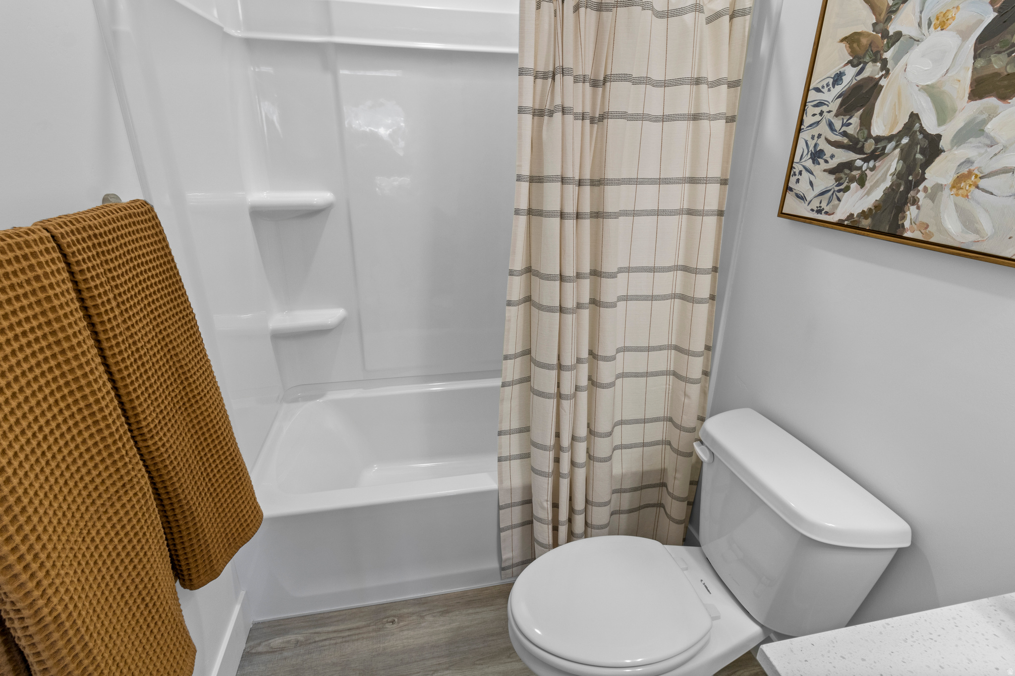 SUGAR CREEK TOWNHOMES - Residential