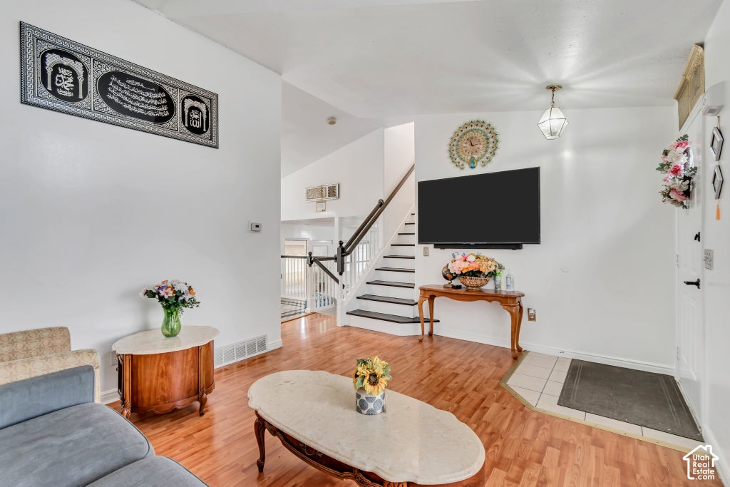 Photo of 564 S 1000 W, Salt Lake City, UT 84104 (MLS # 2187654)