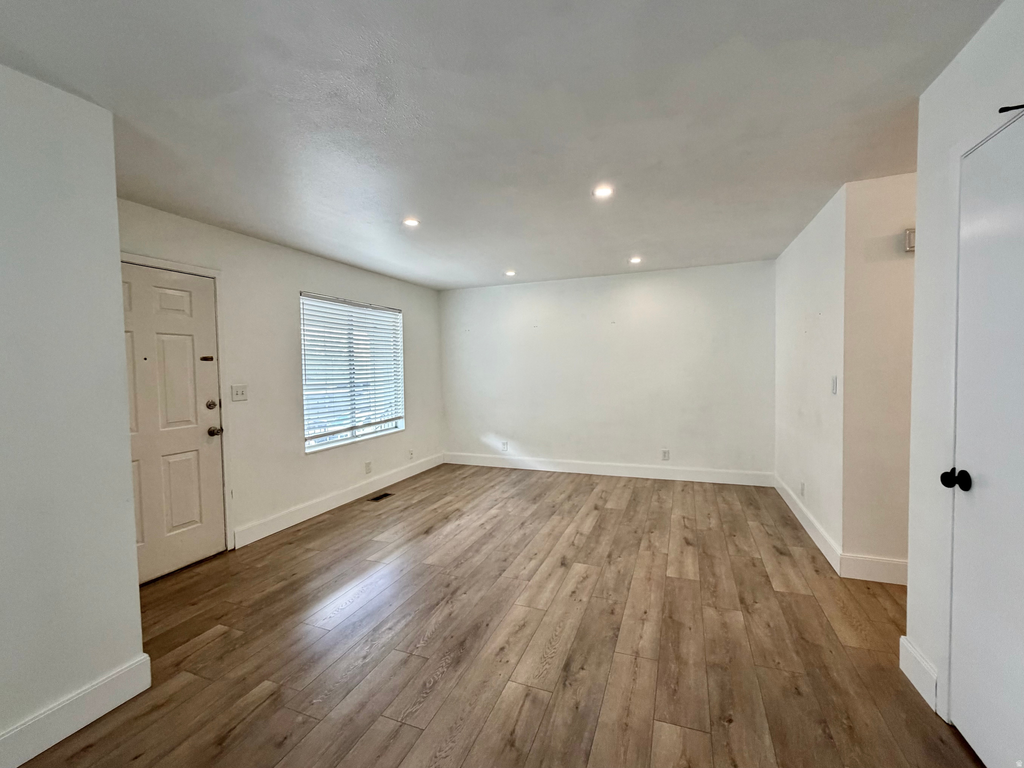 COVENTRY MANOR - Residential