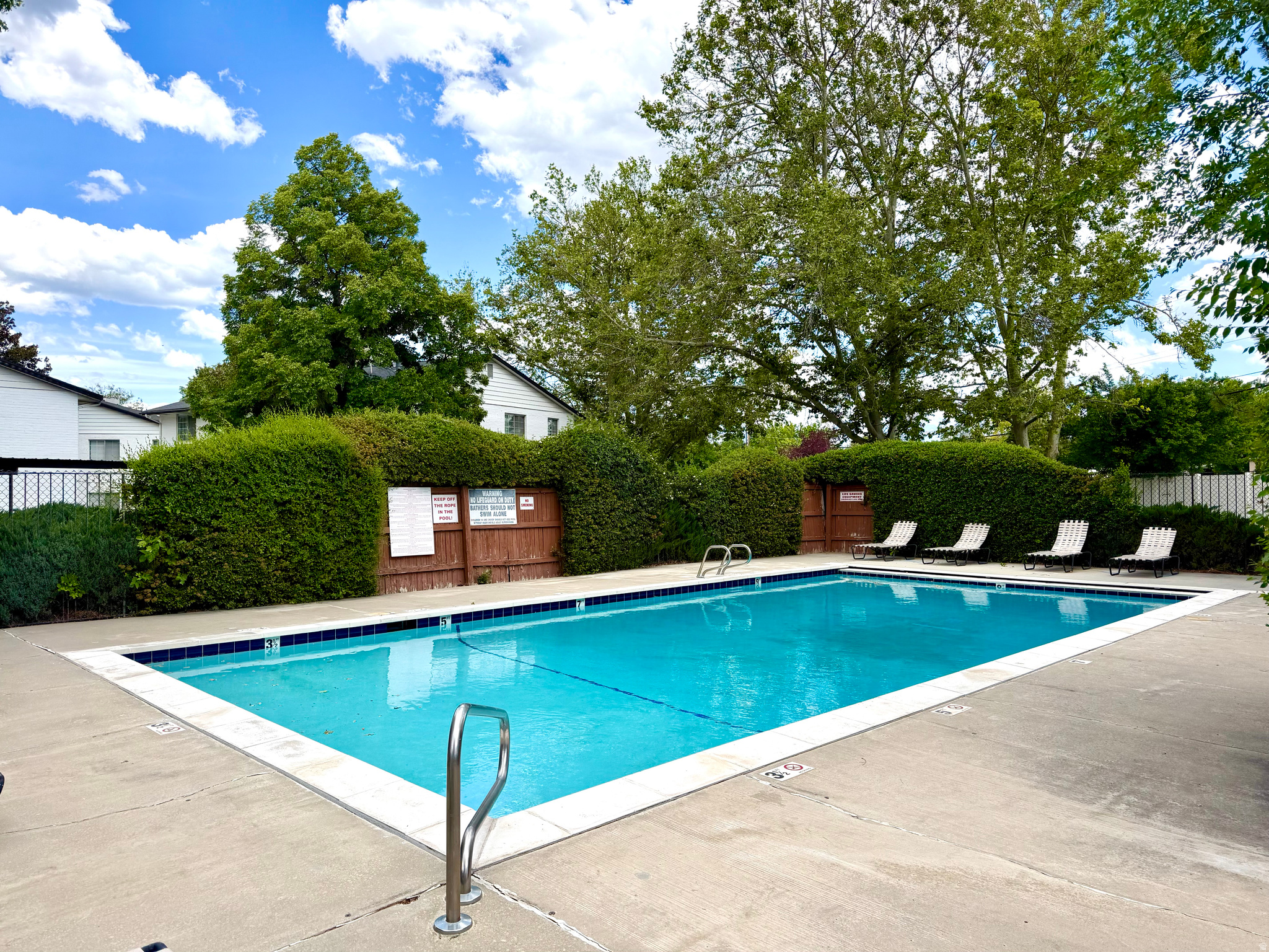 COVENTRY MANOR - Residential