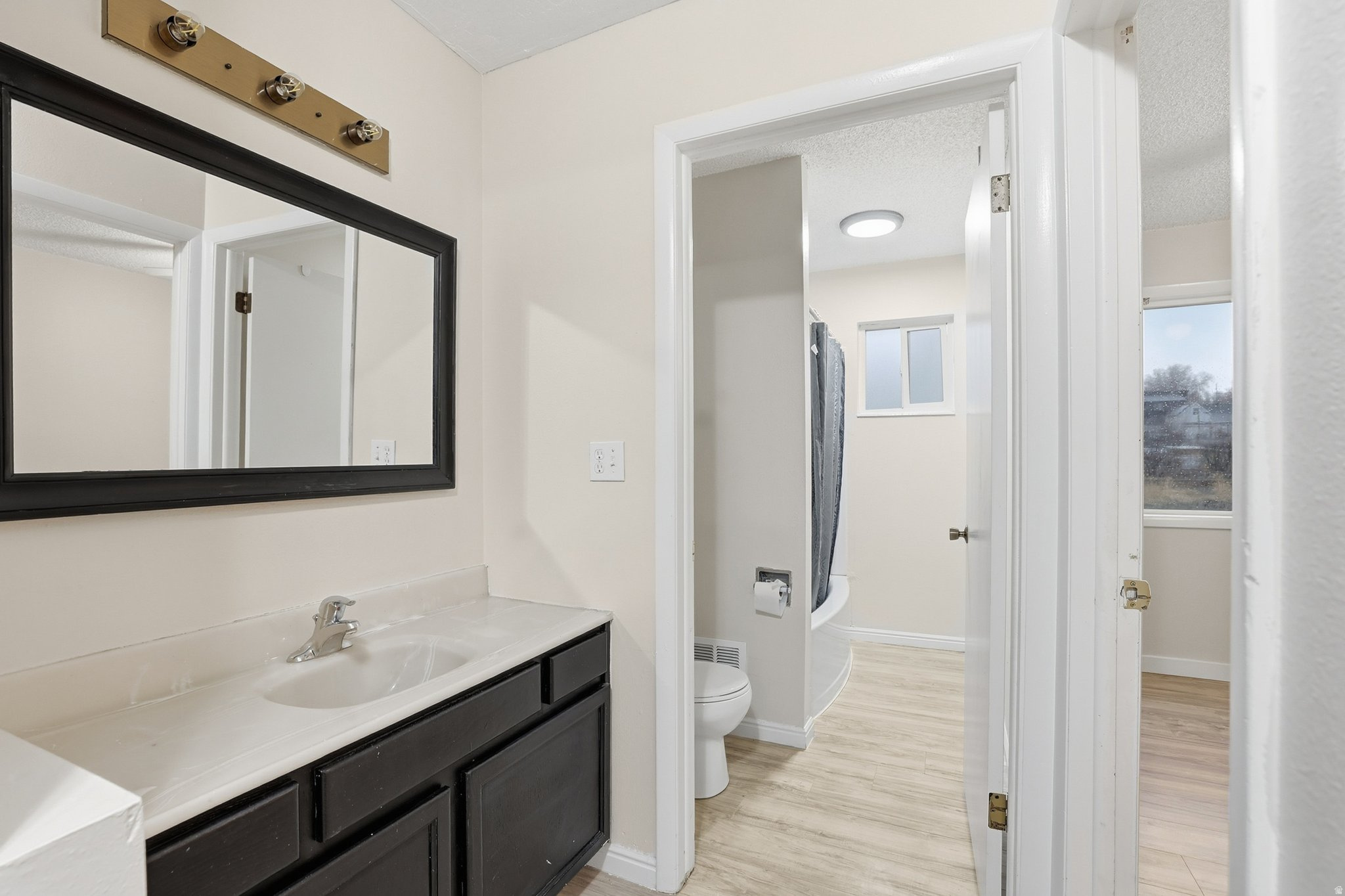 WOODCREST - Residential