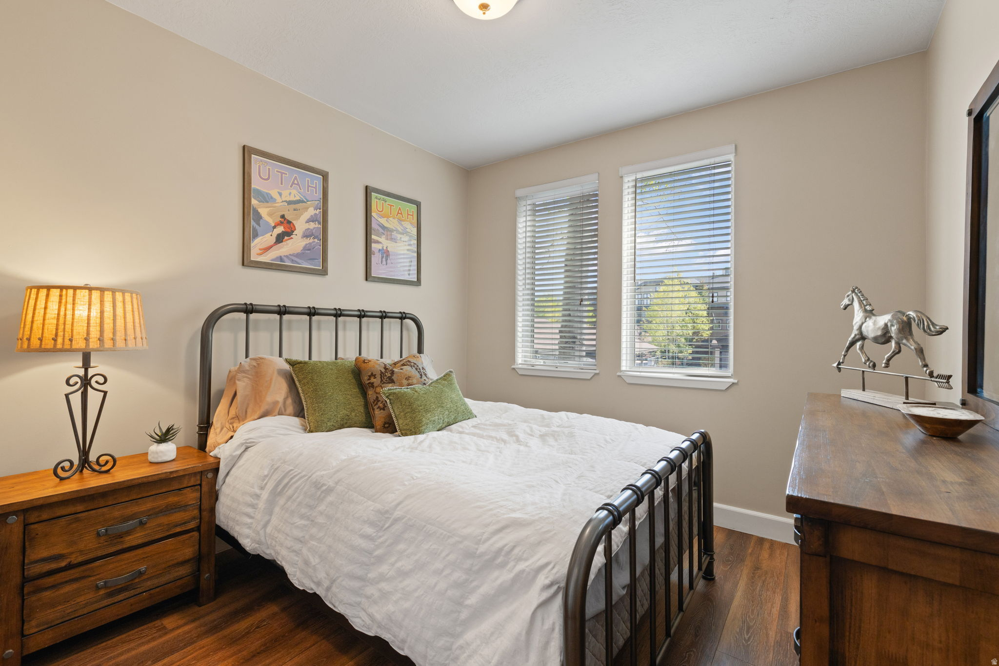 CRESTVIEW CONDOMINIUM - Residential