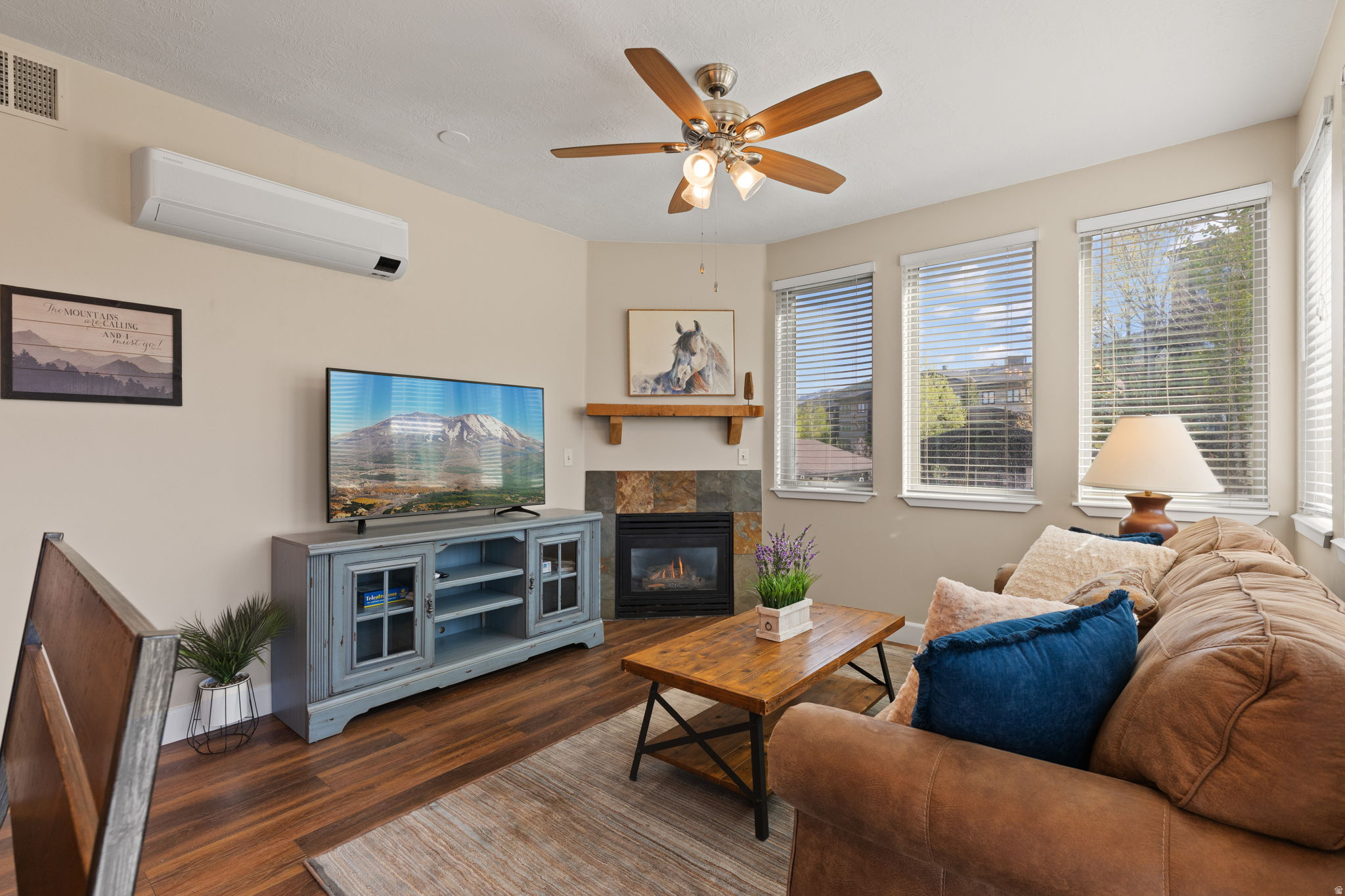CRESTVIEW CONDOMINIUM - Residential