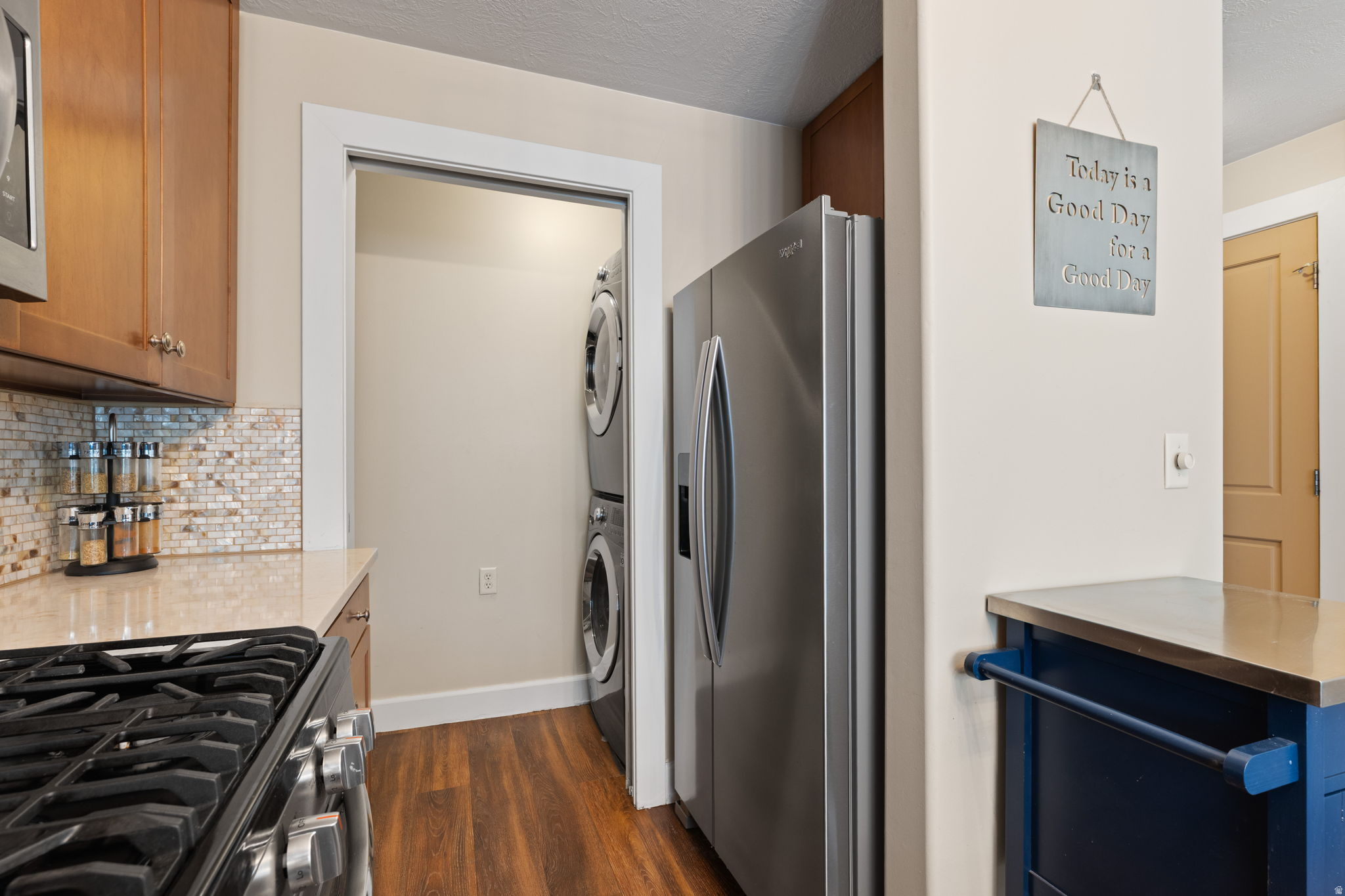 CRESTVIEW CONDOMINIUM - Residential