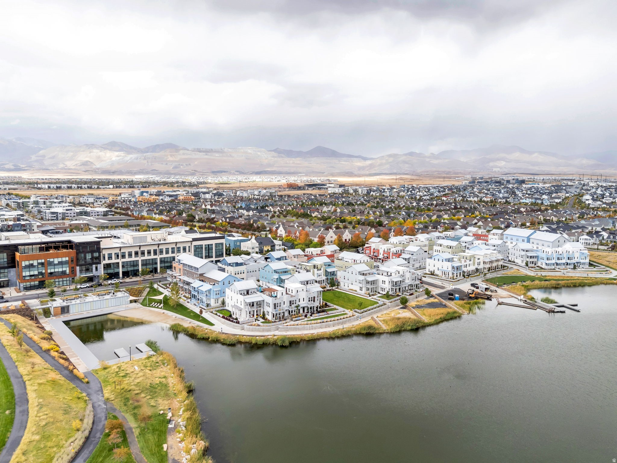 DAYBREAK - Residential