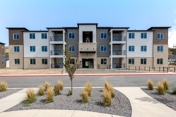 4763 690 W UNIT 304, MAPLETON, UT 84664 - Image f4c3bfc983deeb2c7b3604ed9e306068/1942951283