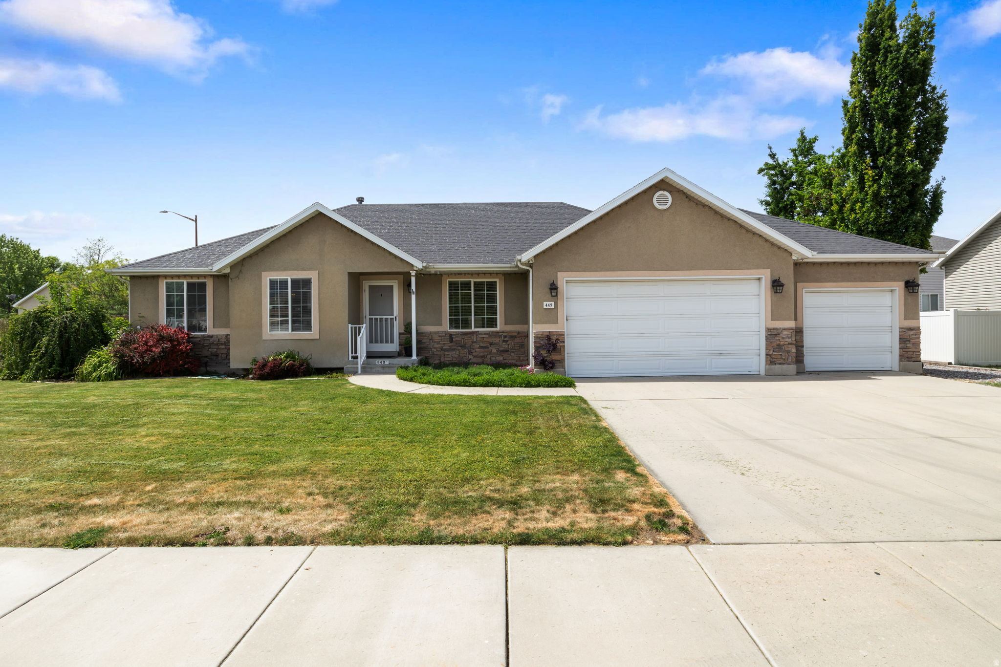 PARKMEADOW WEST - Residential