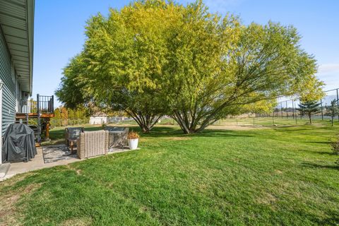 Tiny photo for 3910 COUNTRY COVE WAY, West Haven, UT 84401 (MLS # 2125631)