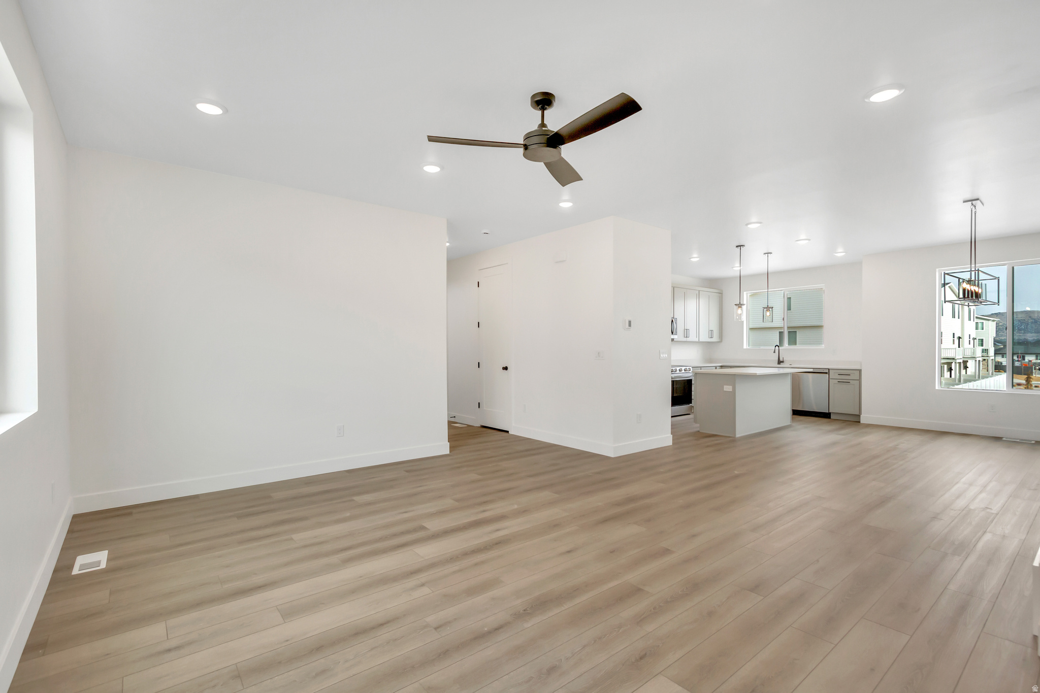 TOWNS AT BRYLEE FARMS - Residential