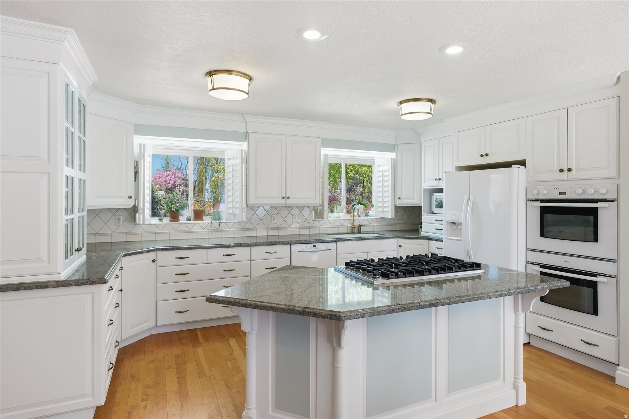 SUNSET VISTA PARK - Residential